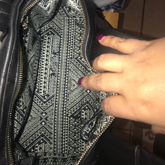 Black used purse - Picture 2 of 3